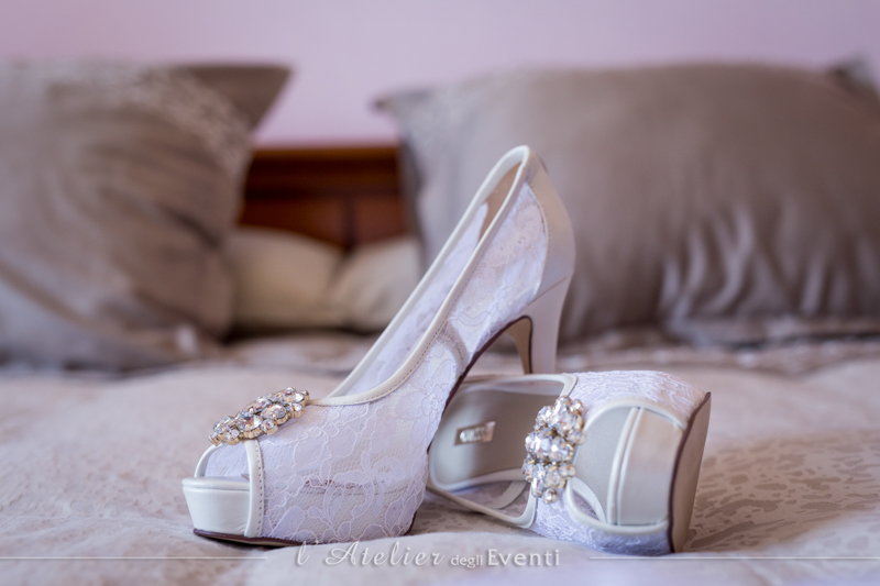 fotografo_matrimonio_genova_scarpe_sposa_dettagli