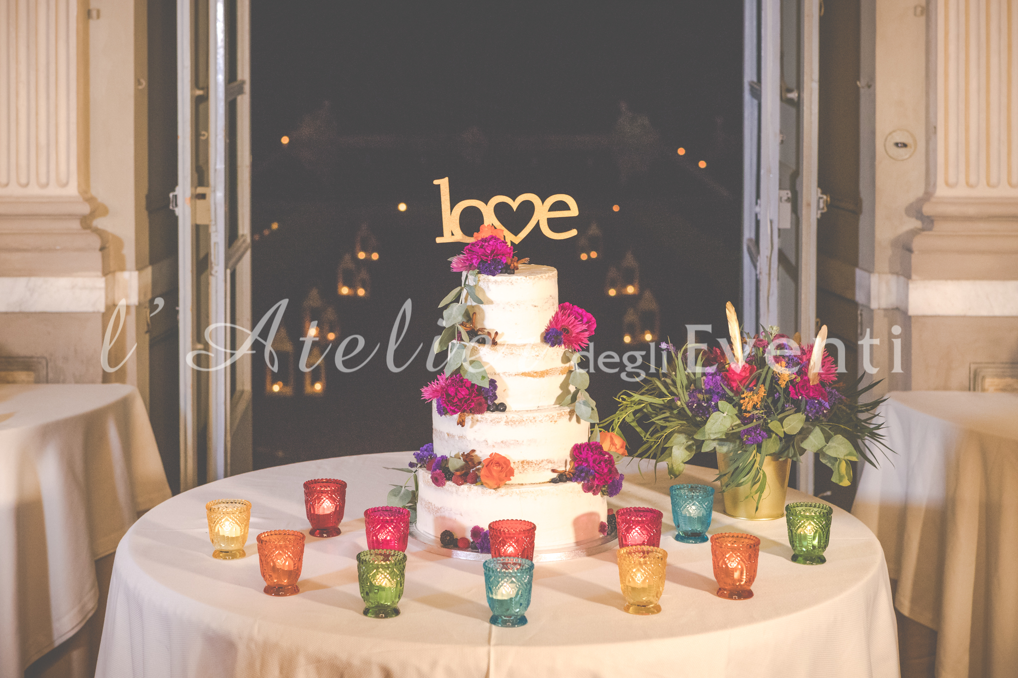 wedding_cake_genova_liguria_fiori_colorati_candele